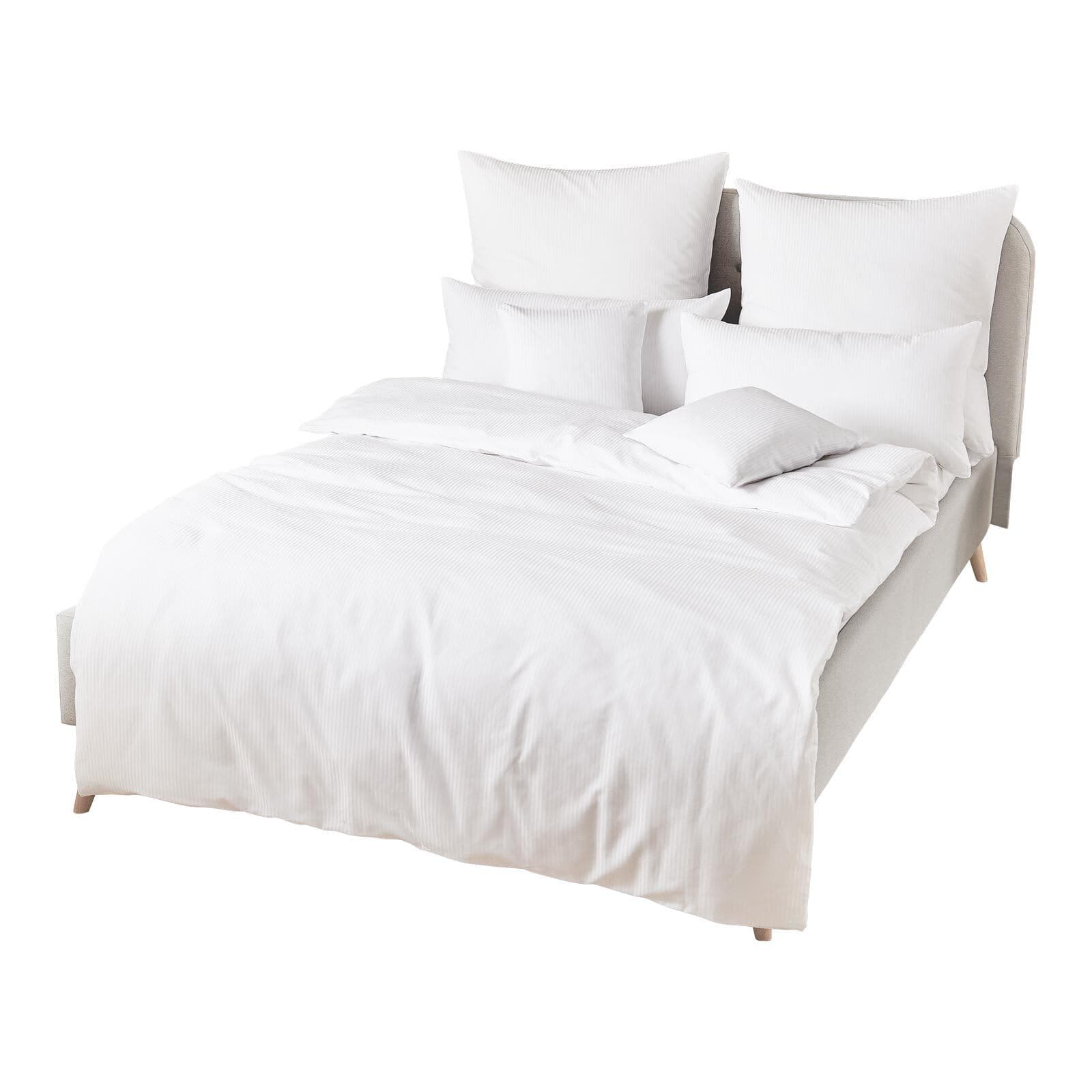 Traumschlaf Hotelbettwäsche – Mako-Satin (100% Baumwolle), 135×200 + 40×80 cm